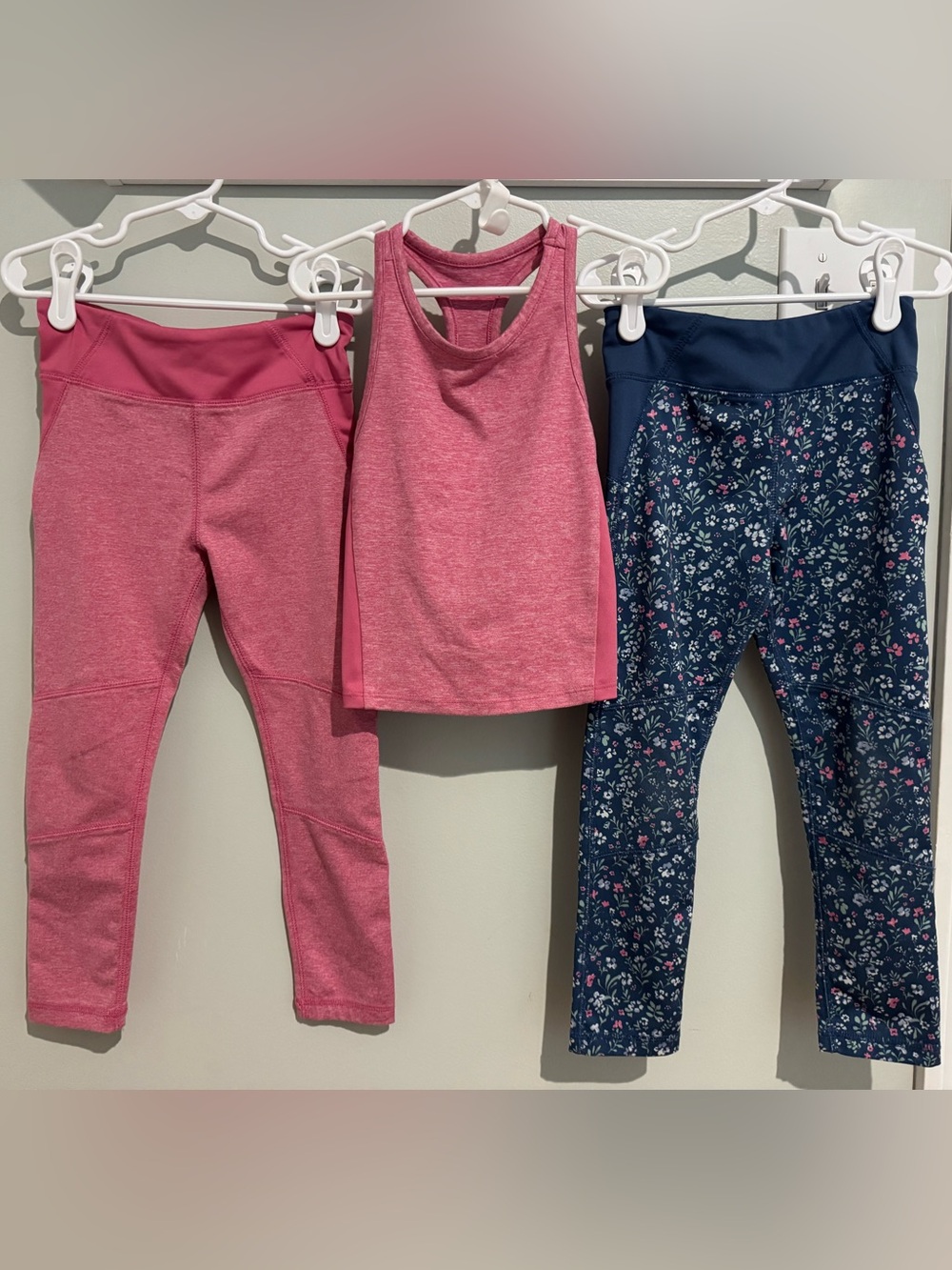 Size 6-OshKosh B'gosh Pink Active Tank & Leggings Set with Navy Floral Legging